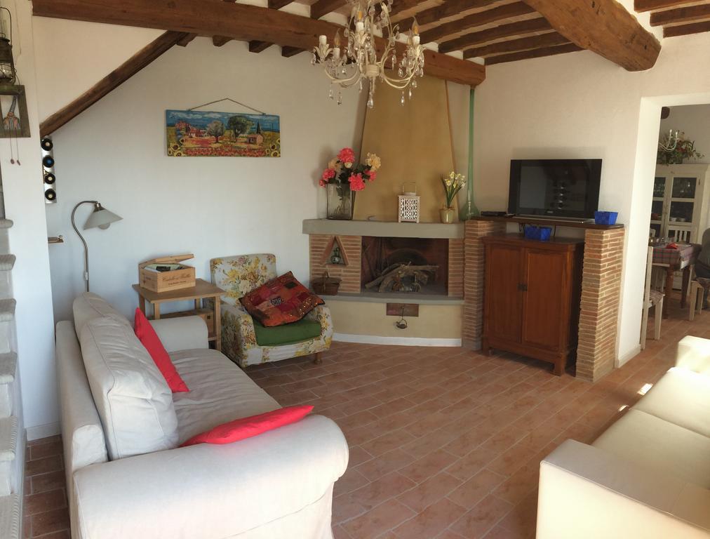 La Casina Delle Rondini Guest House Corsanico-Bargecchia Екстериор снимка